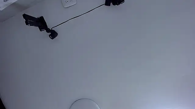 Snapshot of AnnieAndReach chatting on October 21, 7:14 pm AnnieAndReach online show from October 21, 7:14 pm