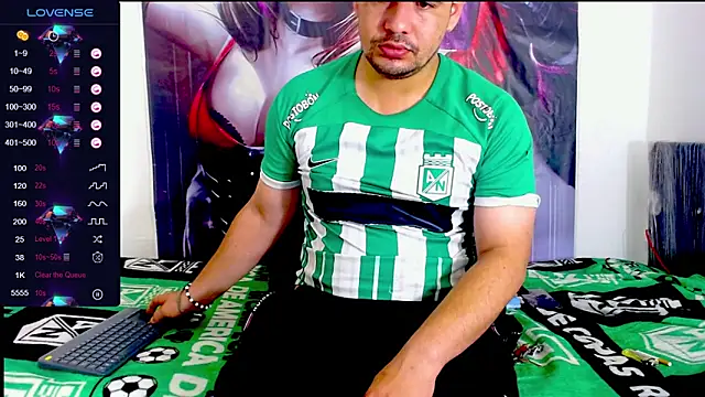 Snapshot of smith_hot29 chatting on November 5, 3:39 am smith hot29 online show from November 5, 3:39 am