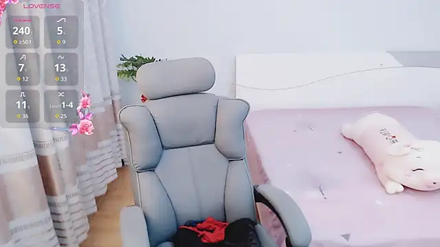 Snapshot of yaoyao-baby520 chatting on November 23, 2:06 pm yaoyao-baby520 online show from November 23, 2:06 pm