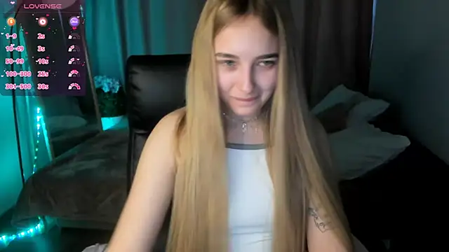 TaisiaHot online show from March 16, 9:02 am