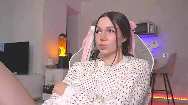 Snapshot of kategoodgirl chatting on November 5, 10:15 am kategoodgirl online show from November 5, 10:15 am