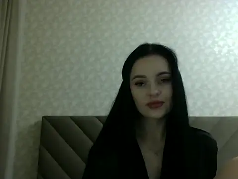 Snapshot of Lulii24 chatting on October 27, 1:42 am Lulii24 online show from October 27, 1:42 am