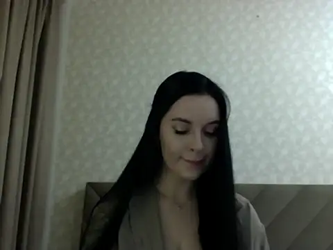 Snapshot of Lulii24 chatting on October 31, 12:44 am Lulii24 online show from October 31, 12:44 am