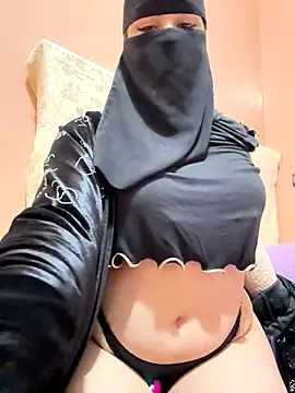  Laiali  online show from January 6, 1:59 pm