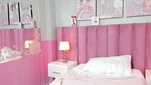 Snapshot of Sofi_naughty18 chatting on September 17, 7:48 pm Sofi naughty18 online show from September 17, 7:48 pm