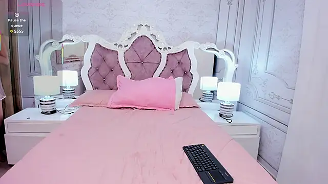 Snapshot of Sofi_naughty18 chatting on October 28, 11:14 am Sofi naughty18 online show from October 28, 11:14 am