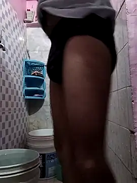 Snapshot of lust_lovee chatting on November 28, 6:38 am lust lovee online show from November 28, 6:38 am