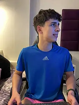 AdrianRinaldi online show from November 21, 9:46 pm