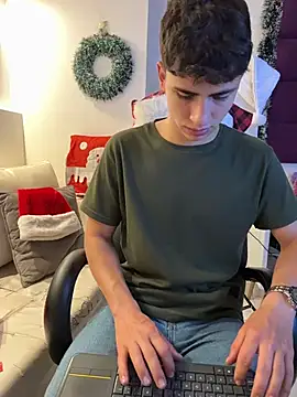 AdrianRinaldi online show from December 15, 8:13 pm