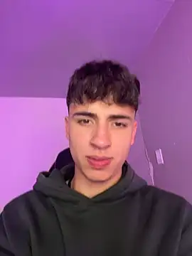 AdrianRinaldi online show from February 10, 8:24 pm