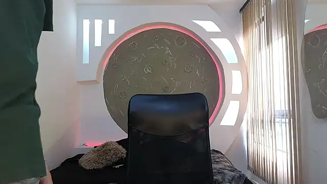 Rafael Mendezz online show from October 7, 8:50 pm