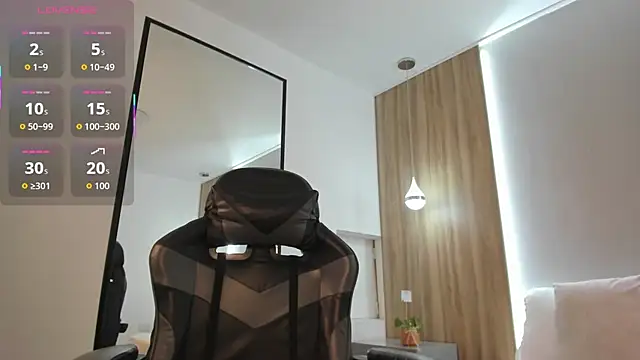 samantha 17  online show from March 8, 2:48 am