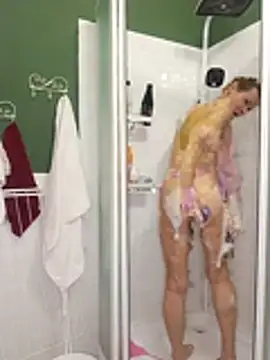 Julia Giulia online show from December 16, 8:14 pm