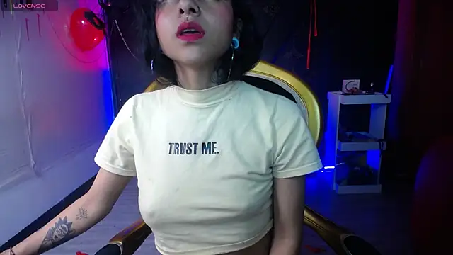 Sweettpleasure online show from September 13, 12:43 am