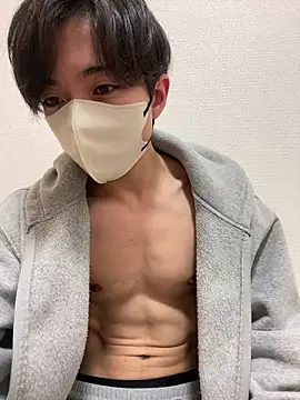 Yuma0718 online show from February 10, 10:30 am