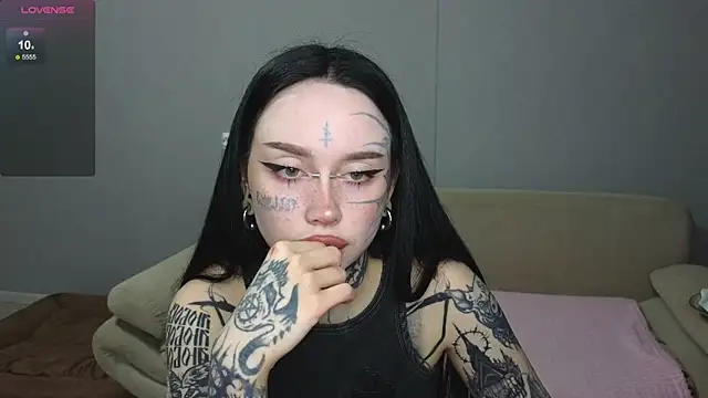 Somniyaa online show from April 12, 4:23 pm