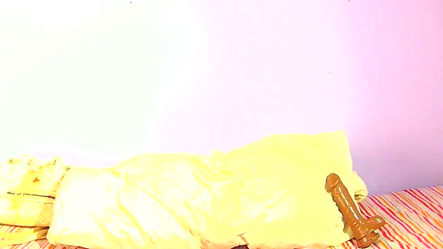 Snapshot of Augustine-Blooomxx chatting on November 28, 3:14 pm Augustine-Blooomxx online show from November 28, 3:14 pm