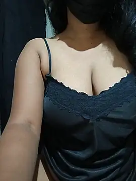DiyaRoy49 online show from June 14, 8:00 pm