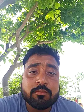 Snapshot of Raju_fuckerr chatting on May 8, 9:14 am Raju fuckerr online show from May 8, 9:14 am