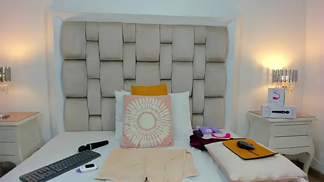 Snapshot of frehia_dimou chatting on September 28, 3:06 pm frehia dimou online show from September 28, 3:06 pm