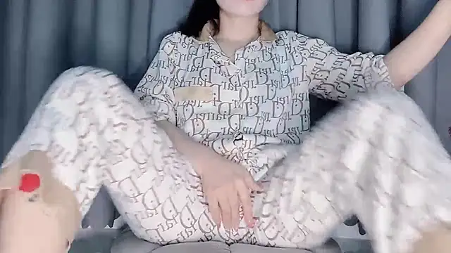 Snapshot of __Joy69__ chatting on December 4, 9:40 am Joy69 online show from December 4, 9:40 am