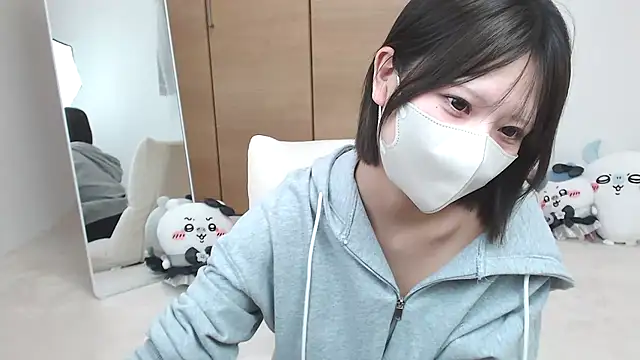 Snapshot of yuna_rin chatting on July 20, 11:56 am yuna rin online show from July 20, 11:56 am