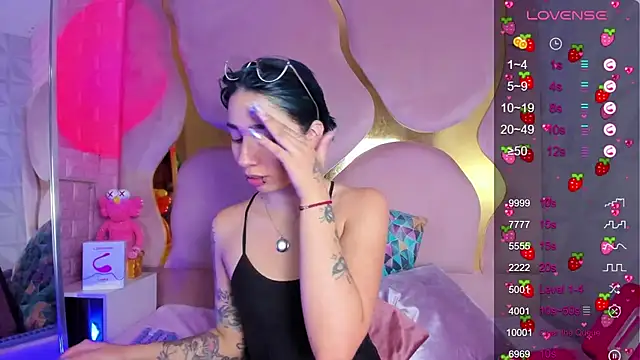 Niina Sissy online show from February 27, 4:23 am