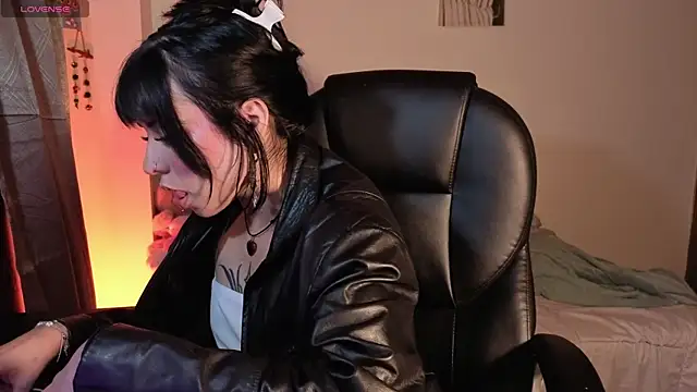 Snapshot of GaiaJoness chatting on February 14, 4:31 am GaiaJoness online show from February 14, 4:31 am