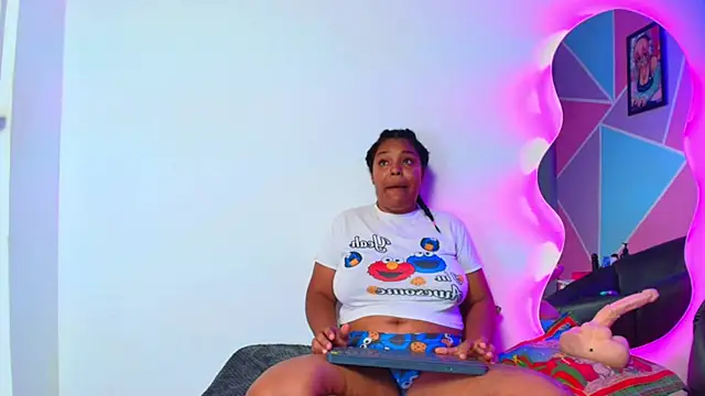 Snapshot of naomi_campbel_ chatting on September 11, 8:42 pm naomi campbel online show from September 11, 8:42 pm