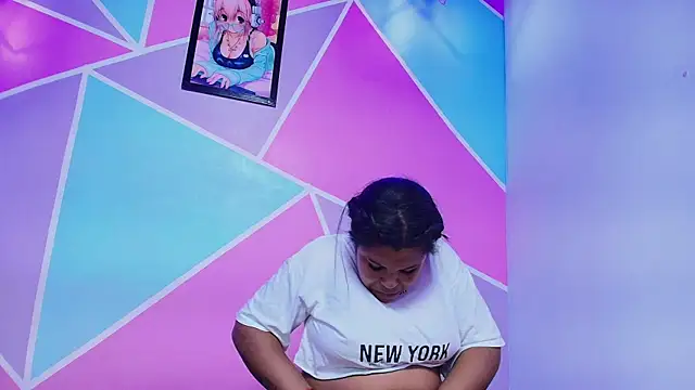 naomi campbel  online show from April 10, 8:35 pm