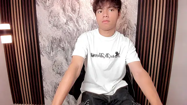 Snapshot of Honeymoon_sariel chatting on April 27, 2:04 pm Honeymoon sariel online show from April 27, 2:04 pm