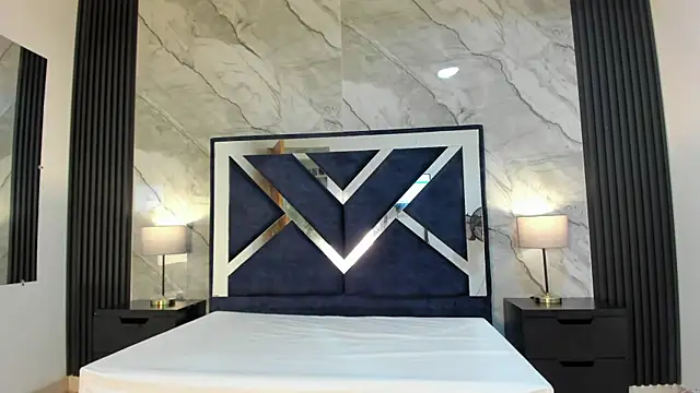 Megan Sweetas online show from December 2, 8:37 pm