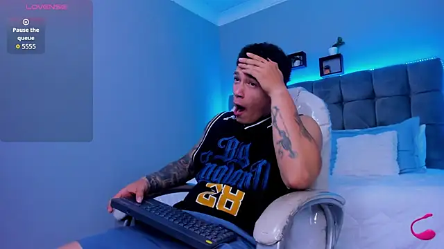 Thomas moon online show from November 28, 12:52 pm