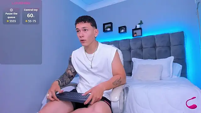 Thomas moon online show from January 12, 8:25 pm