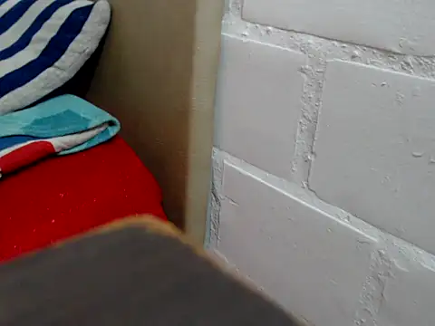 blondehotsquirt online show from February 15, 9:44 pm