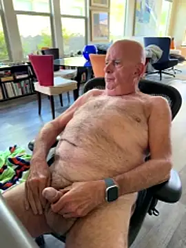 jimmy94595 online show from December 2, 9:43 pm