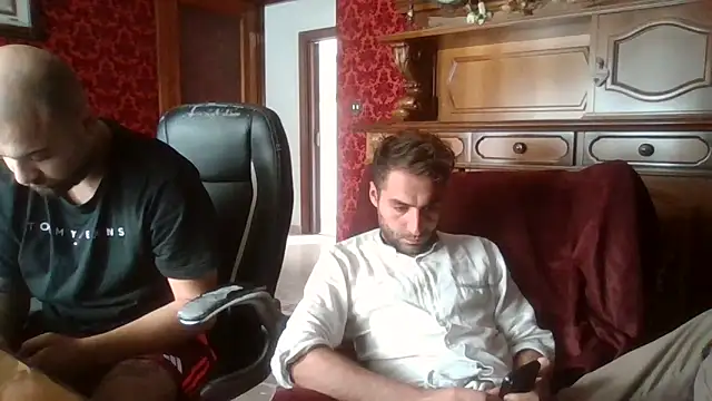 Snapshot of Torissimo92 chatting on September 24, 8:06 am Torissimo92 online show from September 24, 8:06 am