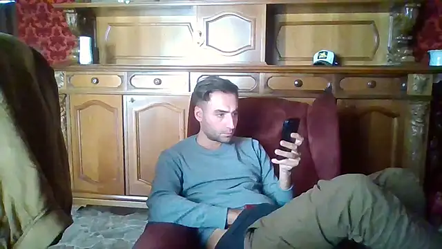 Snapshot of Torissimo92 chatting on October 10, 10:03 am Torissimo92 online show from October 10, 10:03 am