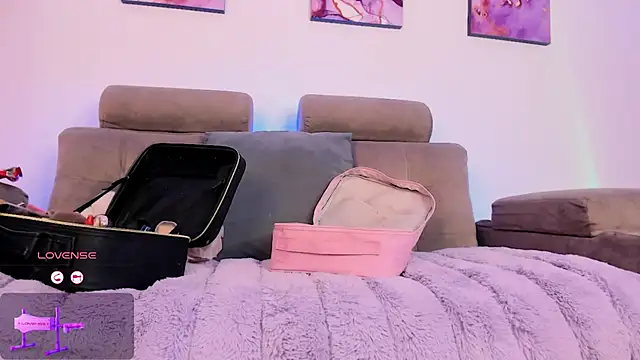 Snapshot of SebastianHilton chatting on February 4, 1:39 pm SebastianHilton online show from February 4, 1:39 pm