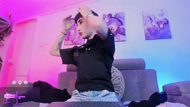 Snapshot of SebastianHilton chatting on February 20, 12:38 pm SebastianHilton online show from February 20, 12:38 pm