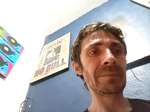 githot online show from March 7, 8:22 am