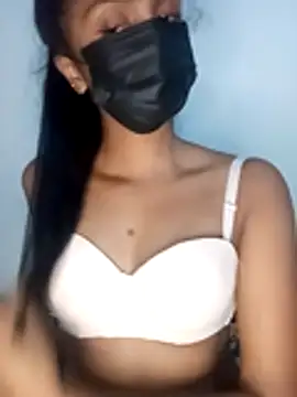 Snapshot of kissy_doll chatting on October 13, 6:52 pm kissy doll online show from October 13, 6:52 pm