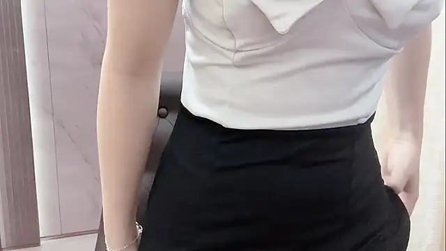 Shenlly online show from March 23, 1:20 am