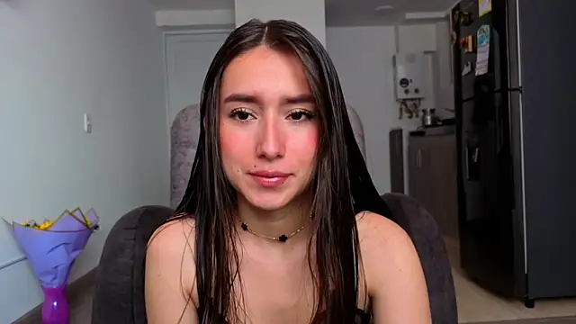Snapshot of Adhara_Kitten chatting on April 23, 1:35 pm Adhara Kitten online show from April 23, 1:35 pm