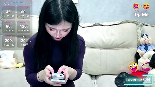 Snapshot of xiaoLI-2025 chatting on April 20, 3:26 pm xiaoLI-2025 online show from April 20, 3:26 pm