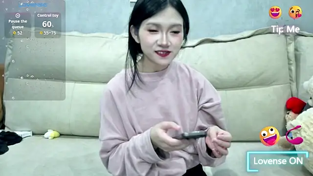 Snapshot of xiaoLI-2025 chatting on May 7, 12:54 pm xiaoLI-2025 online show from May 7, 12:54 pm