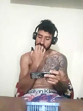 Alexsexygamer online show from December 17, 8:04 pm