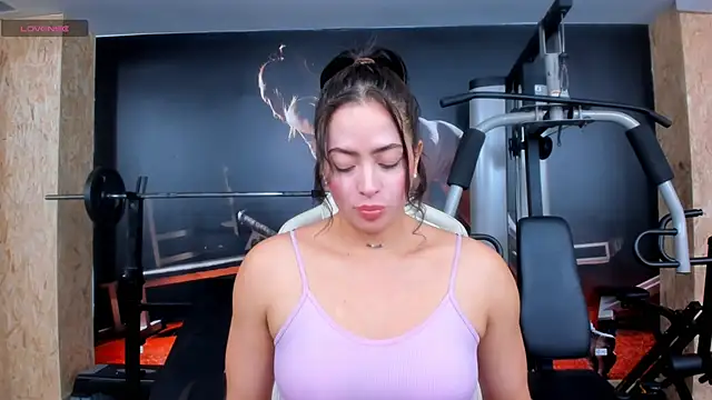 Snapshot of AlaskaAmato chatting on November 5, 7:03 pm AlaskaAmato online show from November 5, 7:03 pm