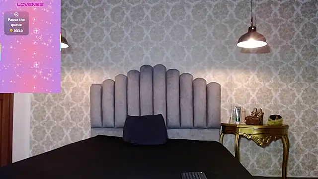 angeles azul online show from September 24, 1:14 pm