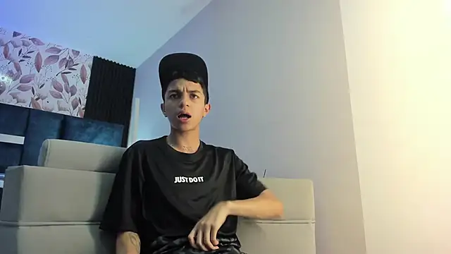 NickandAbby  online show from February 3, 7:52 pm